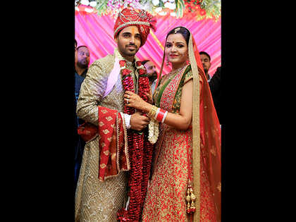 Babita Phogat marries wrestler Vivek Suhag, takes an extra phera to promote  'beti padhao' | Sport-others News - The Indian Express