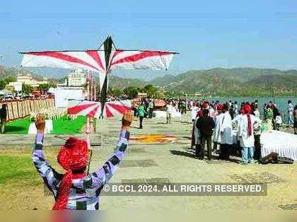 Pakistan kite makers seek revival of Basant festival