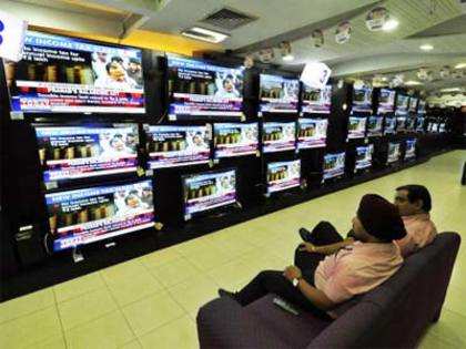 TV makers like Sony, Panasonic & Videocon slash prices of entry-level LCD & LED TVs to attract users
