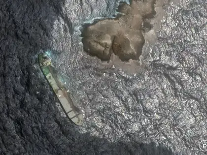 Oil spill off Oman from tanker under sanctions against Russia spreads over huge area - The Economic Times