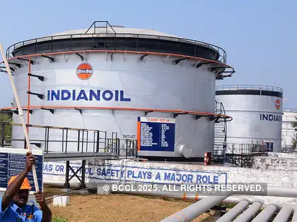 ioc: Indian Oil Corp to invest Rs 1.4 lakh crore to double refining  capacity - The Economic Times