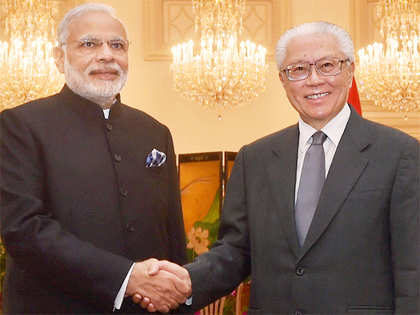 PM Modi invites Singapore firms to invest in Navratna PSUs
