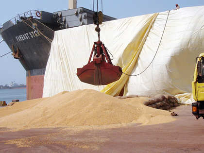 FMC pulls out four commodities from evening list; timings cut