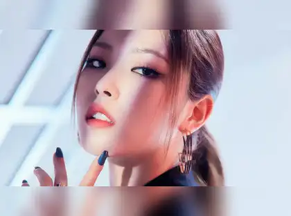 loona: Olivia Hye, member of LOONA, appears in concept art for