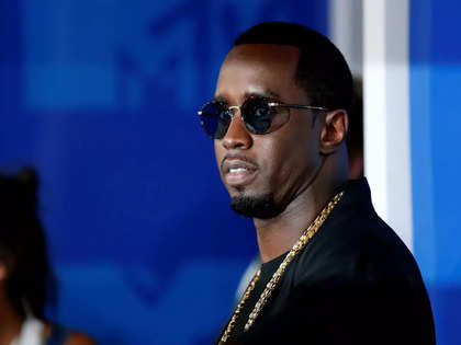 Image for Sean 'Diddy' Combs row: Dark