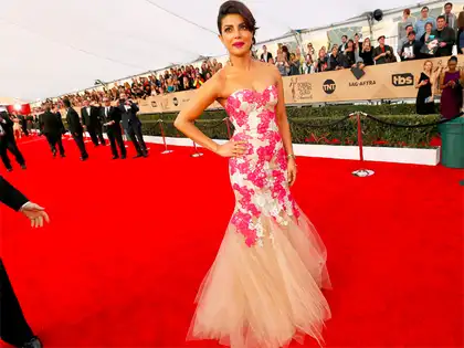 knee length dresses for ladies Pink Priyanka Chopra Off the shoulder Dress Bodycon Prom Celebrity For –  Hoprom main image 1