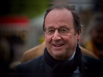 Ex-president Hollande surprise candidate in French election