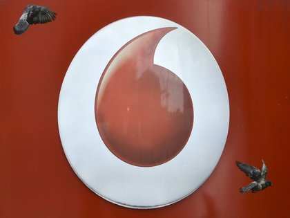 Vodafone picks Kotak, UBS, ICICI for $2 billion share sale