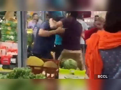Violent clash erupts over mangoes in London's Indian market, video goes viral on social media