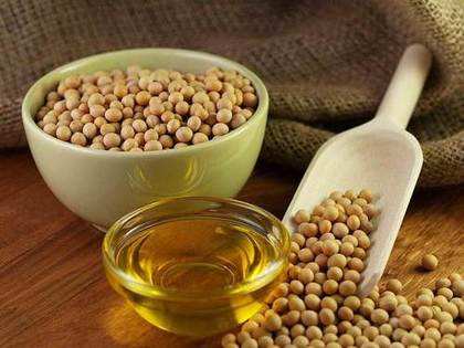 Refined soya oil futures fall on low demand