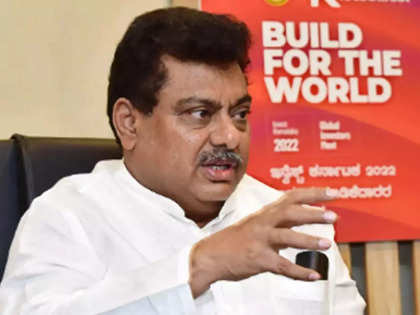Thousands of Keralites working in IT cos in Bengaluru: Karnataka Minister tells Kerala counterpart, objecting to his offer of water to IT giants in coastal state