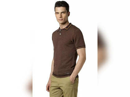 10 Best T-shirts for Men under Rs. 2000 from Top Brands like Levi’s, Puma, Adidas and more