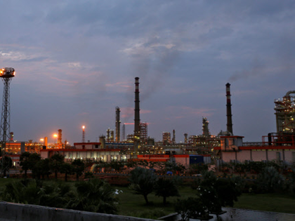 CCI approves Rosneft buyout of Essar Oil