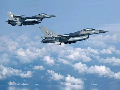 Denmark seeks to boost F-16 jet deliveries to Ukraine