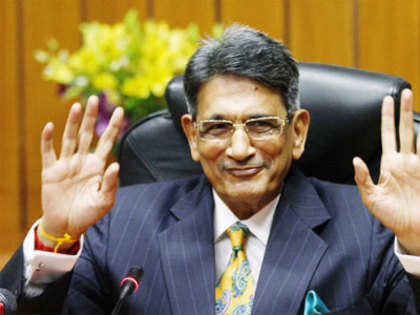 Bar Council rejects CJI R M Lodha's  plan to keep courts  open 365 days a year