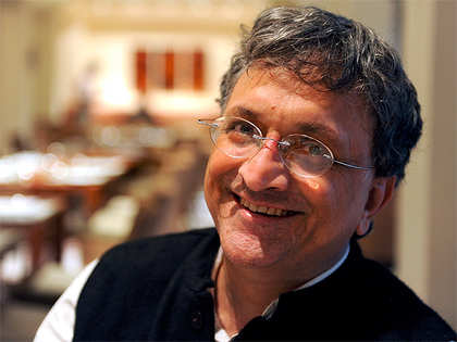 Ramachandra Guha receives Fukuoka Asian Culture Prize