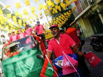 Voting begins in Maldives presidential run-off