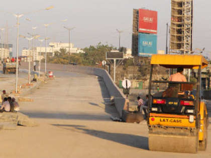 NHAI plans to award 5,000-km highways contracts in 2014-15