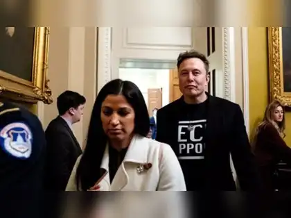 Elon Musk sparks chaos by unfollowing Stephen Miller’s wife Katie — what really happened?
