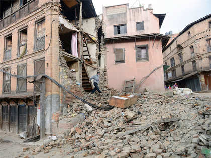 Nepal earthquake: Call traffic from India sees massive jump