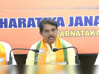 BJP accuses Congress govt of 'witch-hunt' against activist for going after Siddaramaiah