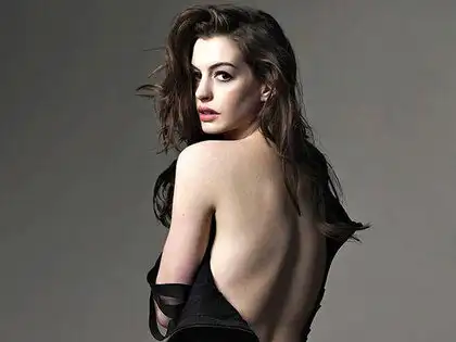 Hot Anne Hathaway