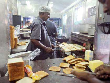 Here's how 'Food Factory' of Indian Railways churns out over 10,000 meals per day