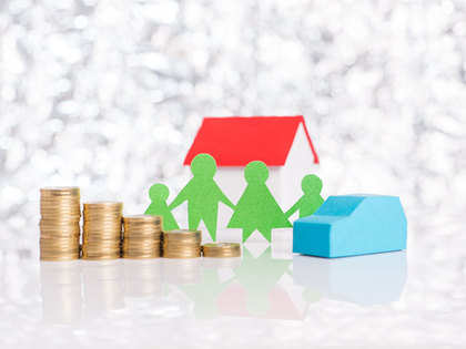 Family Finance: Pune-based Shendes should link their goals to investments