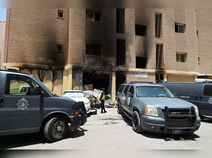 Kuwaiti authorities launch crackdown on illegal property extensions after Mangaf fire