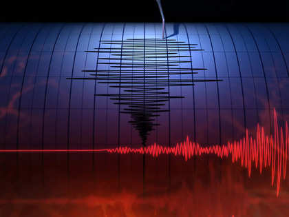 Earthquake of magnitude 4.8 jolts New York City