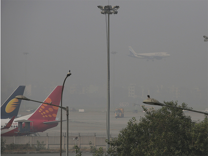 Inclement weather disrupts over 140 flights at Delhi airport