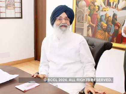 Parkash Singh Badal admitted to Mohali hospital with gastritis complaint, condition improving