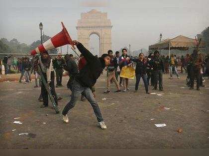 India Gate violence: Nine people arrested