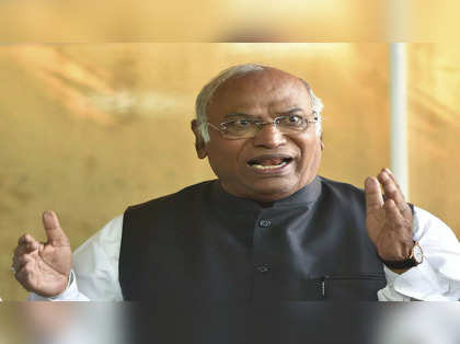 Poor people have more children, why only Muslims are being targeted: Mallikarjun Kharge asks PM Modi