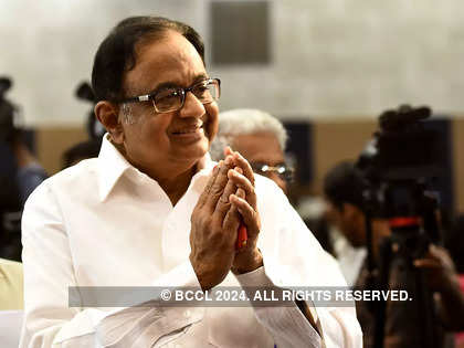 Aircel-Maxis case: Court summons P Chidambaram, son Karti on December 20
