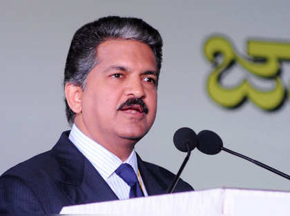 Twitter chat prompts Anand Mahindra to launch emergency-help App FightBack for smartphone users