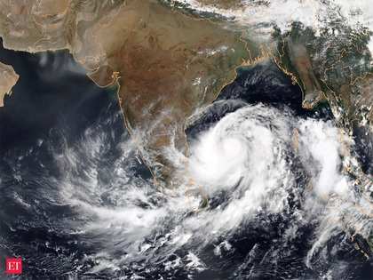 Cyclone 'Nivar': Pondy experiences moderate rain