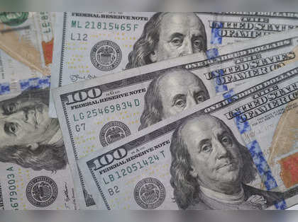 US dollar drops to near 9-month low versus yen amid talk of larger Fed rate cut