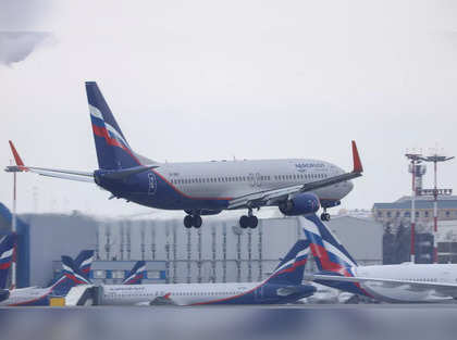 Russian airlines face safety countdown to secure parts