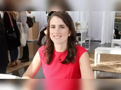 What is acute myeloid leukemia? Tatiana Schlossberg, daughter of Caroline  Kennedy, reveals shocking terminal cancer diagnosis; check symptoms - The  Economic Times