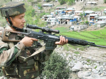 Pakistani troops violate ceasefire in Kargil area