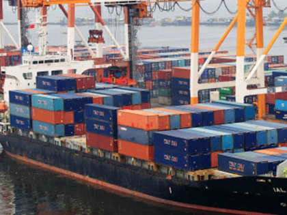 Government mulls fund to encourage cargo transportation by ships