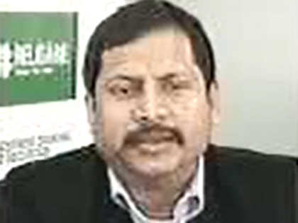 Economic Survey 2013: 4.8% fiscal deficit number means the growth could come down by another 25 bps, says Dr Tirthankar Patnaik, Religare Capital