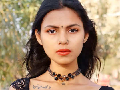 Riya Barde Bangladeshi porn star arrested in India for  