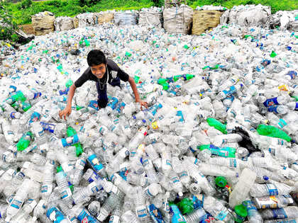 Plastic industry opposes ban on alcohol sale in PET bottles