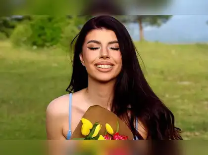 Bosnian influencer dies two days after her wedding: Influencer Adna Rovčanin -Omerbegović dies at 26, just 2 days after her wedding - here's what  happened - The Economic Times