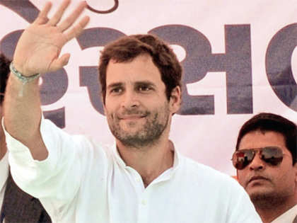 Gujarat polls 2012: Rahul takes on Narendra Modi in final hours of campaigning