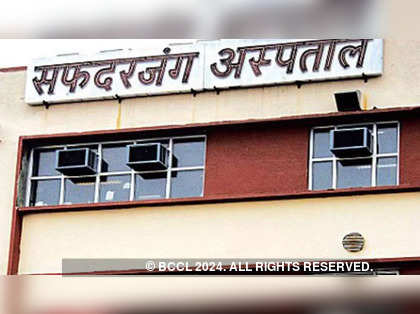 CBI searches underway in corruption case involving Safdarjung Hospital doctor