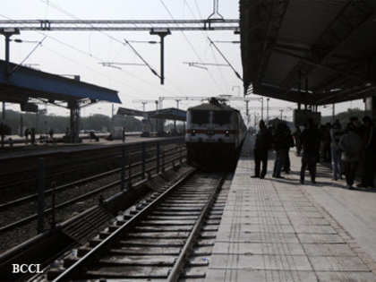 Railway Budget 2013: Power tariff to rise as railways introduces a dynamic fuel adjustment component in freight