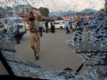 2 killed in grenade attack, Jammu and Kashmir minister escapes unhurt